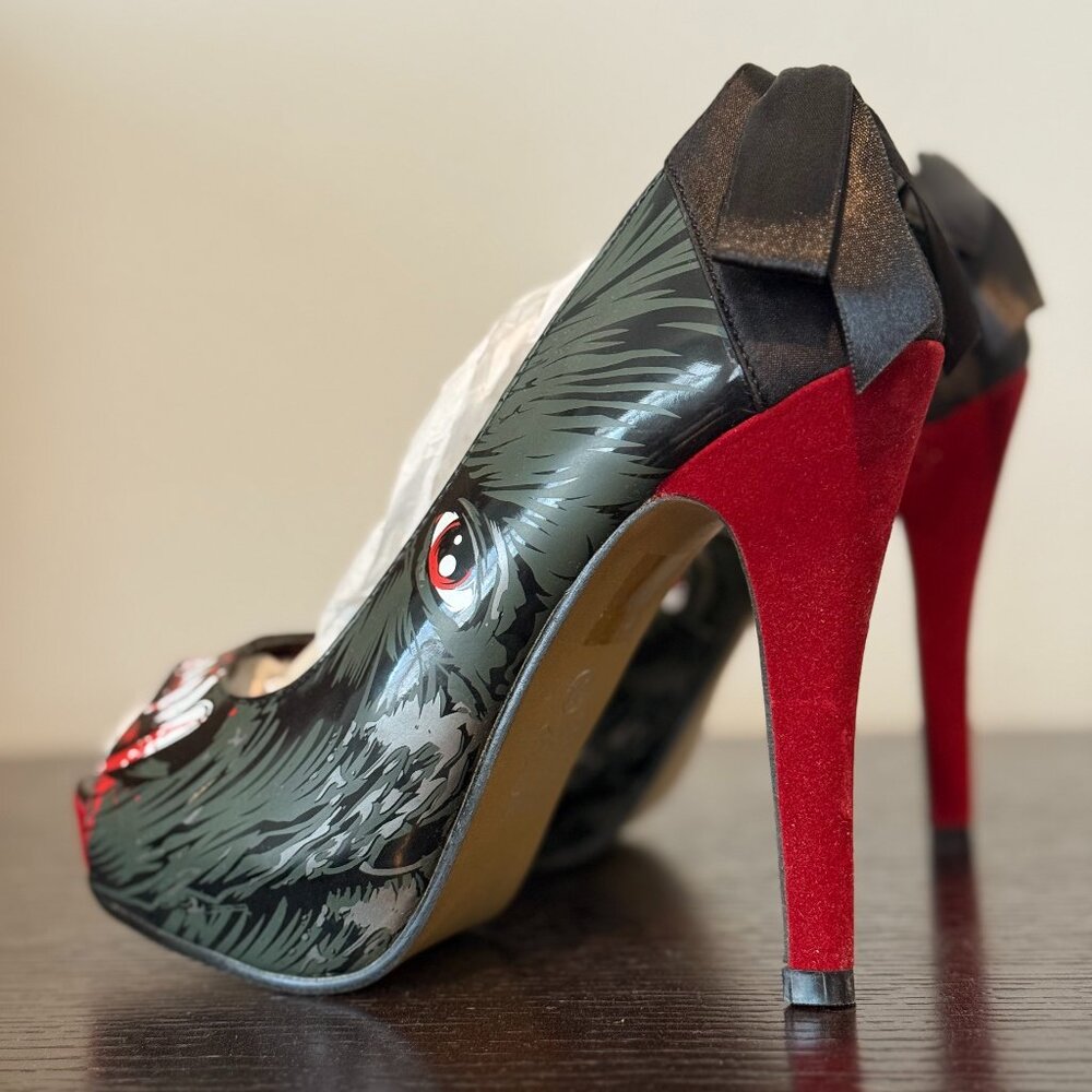 ! NWT - In Box - Iron Fist Werewolf/Vampire Black and Red Heels ! - Picture 2 of 5